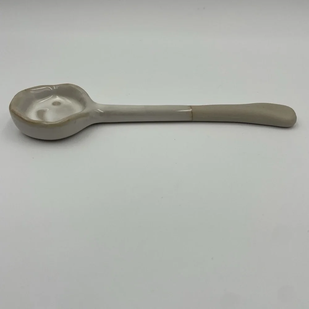 Japanese Ceramic Soup Spoon with Long Handle for Kitchen and Tableware New‎